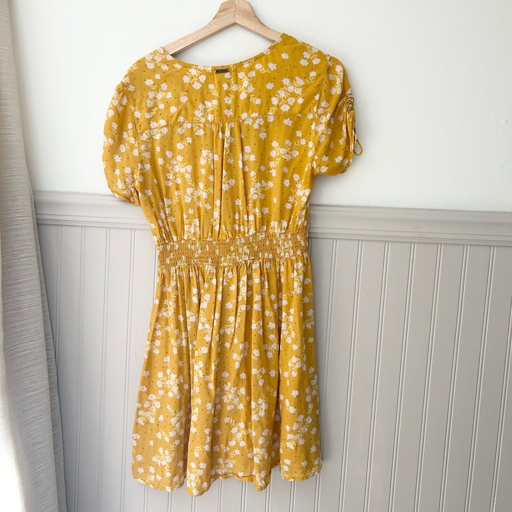 Billabong Medium Mustard Floral Button Front Mini Dress Smocked Waist Boho - Picture 5 of 7
